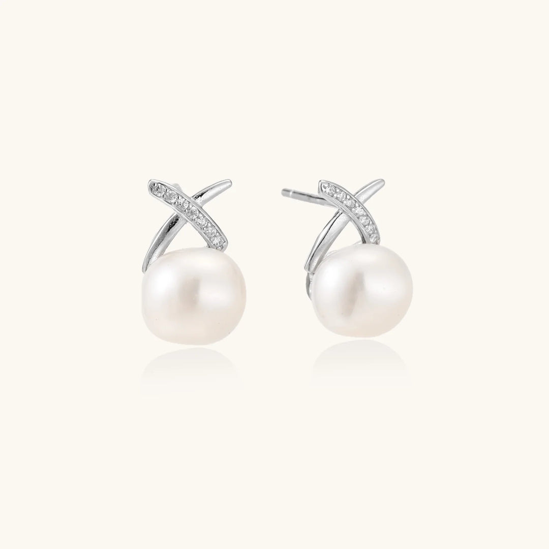 Pearl Kiss Studs | Rhodium Silver Earrings – COL1972